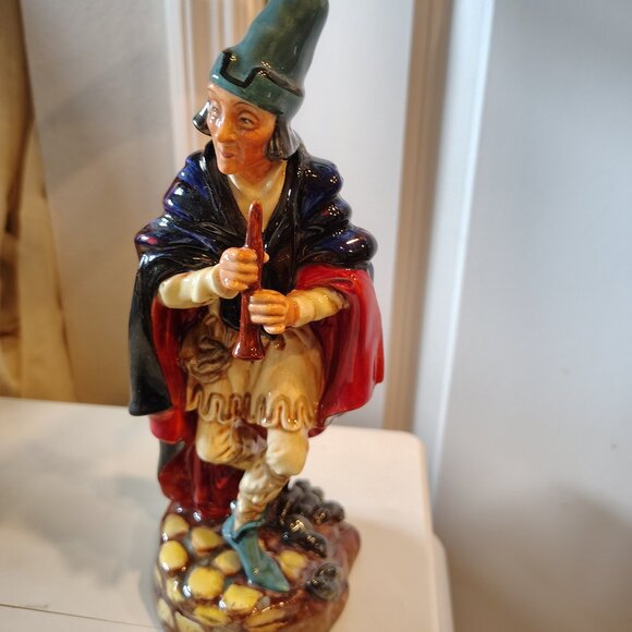 Vintage Royal Doulton Made In England HN 2102 The Pied Piper- Retired Excellent - Picture 1 of 7